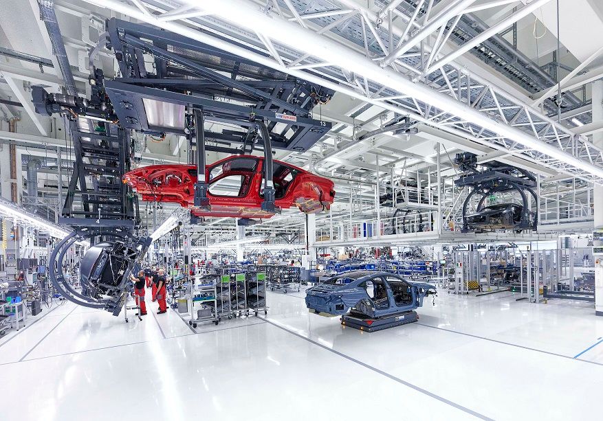 Audi apresenta plano para a produção do futuro